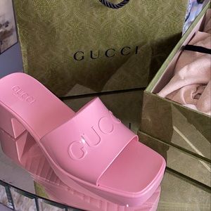 Brand New never worn runs small. Fits size 8.5